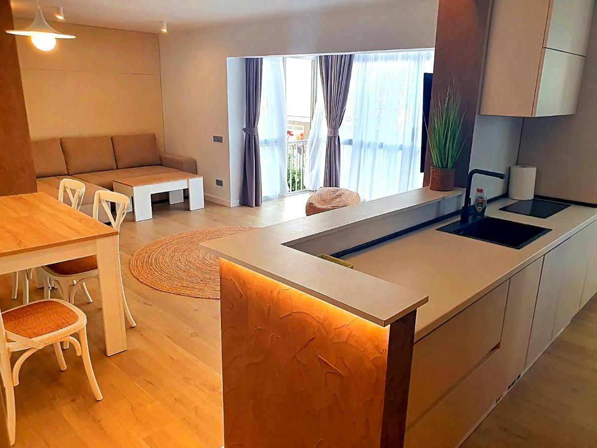 First Line Beach Beautiful Two Bedrooms Benidorm Exterior photo