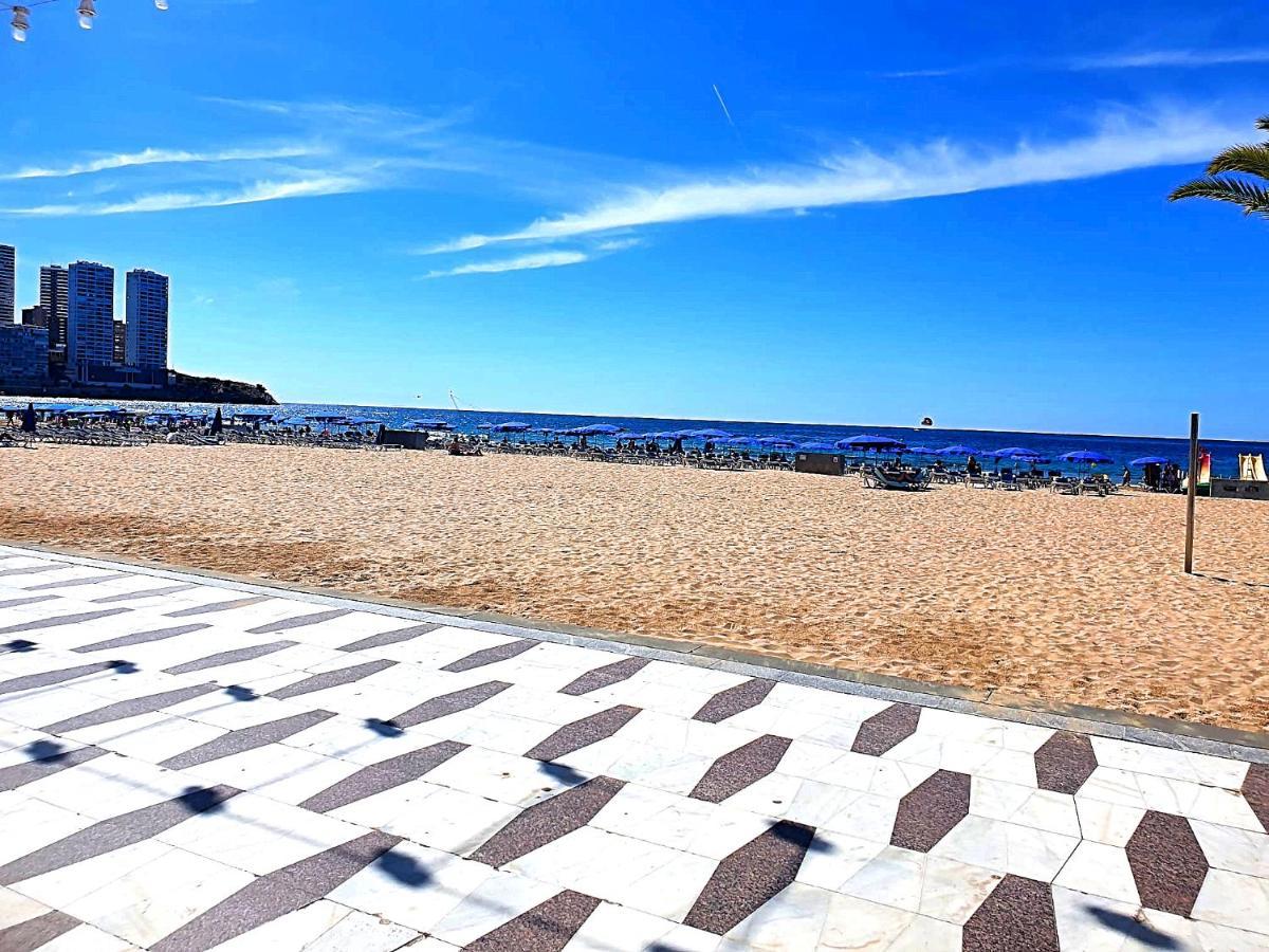 First Line Beach Beautiful Two Bedrooms Benidorm Exterior photo