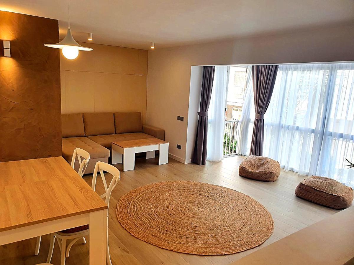 First Line Beach Beautiful Two Bedrooms Benidorm Exterior photo