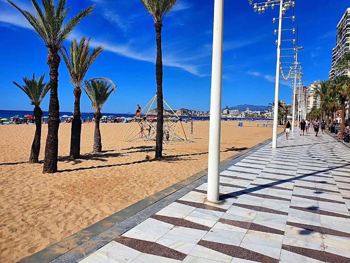 First Line Beach Beautiful Two Bedrooms Benidorm Exterior photo